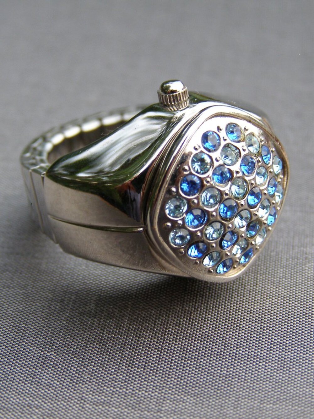 New Size 7 Ladies Ring Watch Stainless Steel Stretch Band
